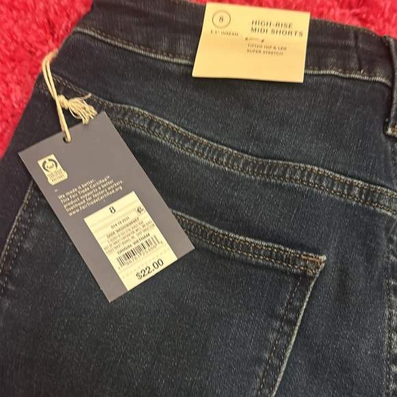 Universal Thread Denim Shorts - Picture 3 of 4